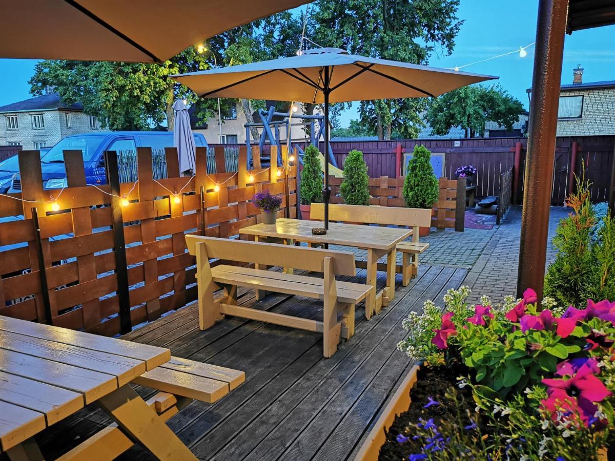 Hotel Veldzes Nams Ventspils Exterior foto